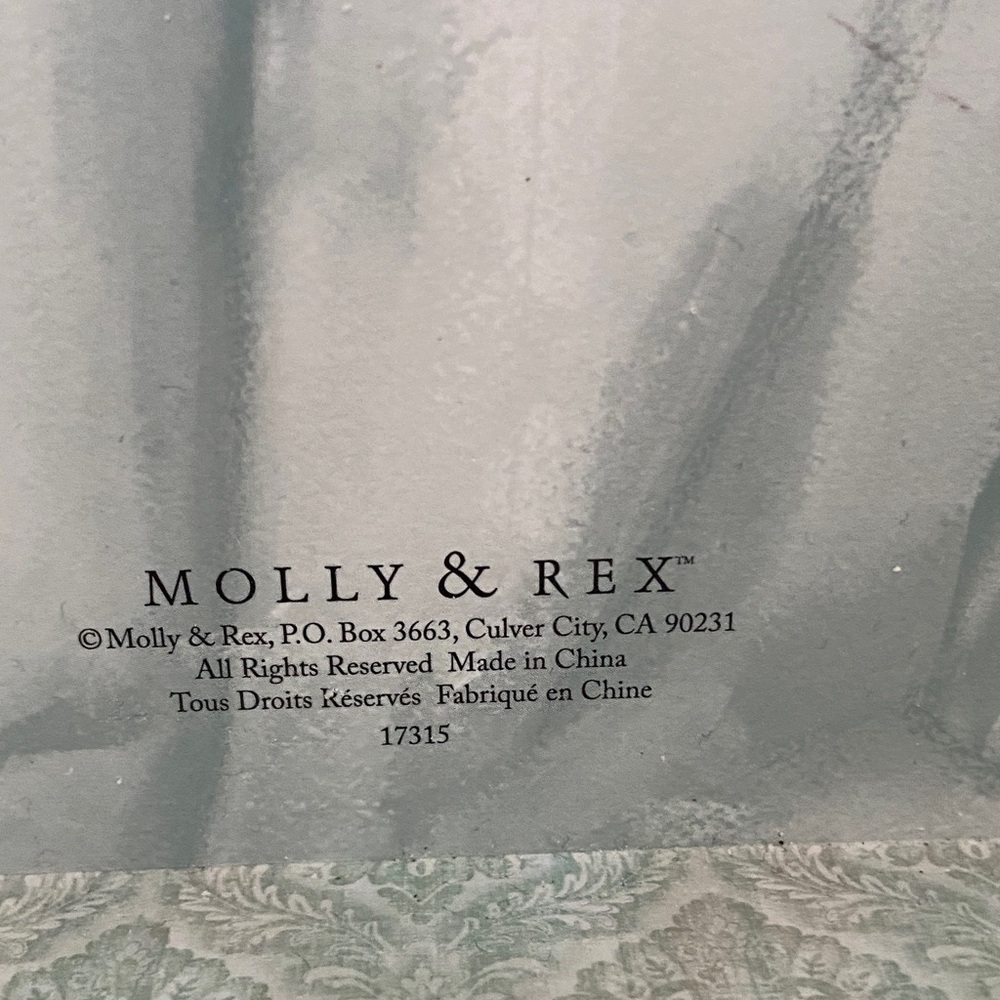 The Girl with a Perfect Messy Bun Fake Book Box by Molly and Rex - Picture 4 of 9